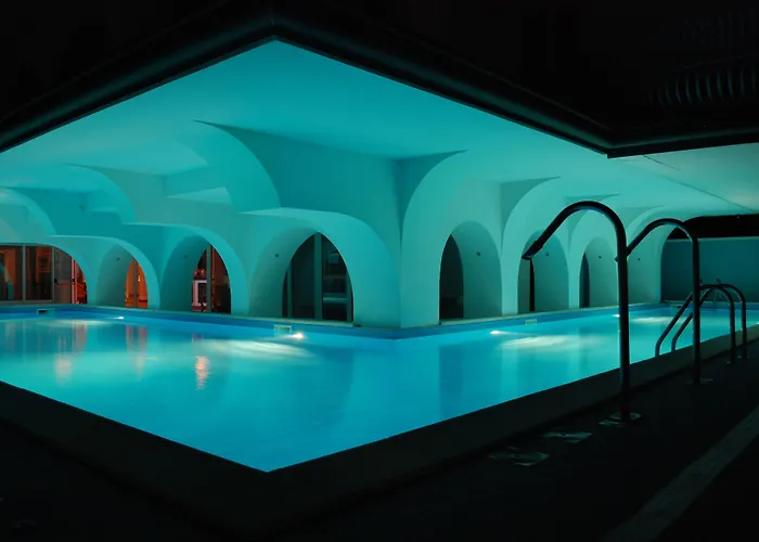 Mayflower فندق 3*