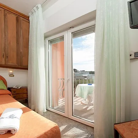 Mayflower Ξενοδοχείο 3*