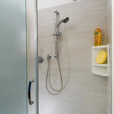 Mayflower Ξενοδοχείο 3*