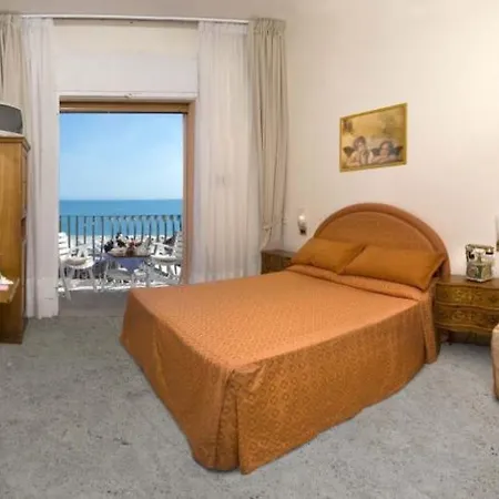 Mayflower Μιλάνο Μαριτίμα