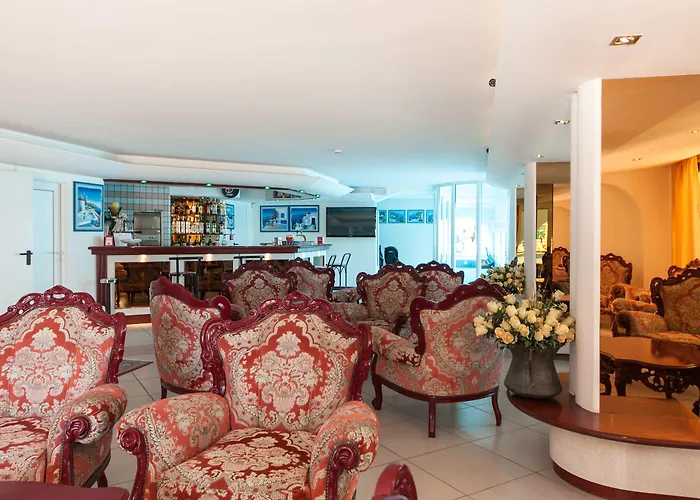 Mayflower Szálloda 3*